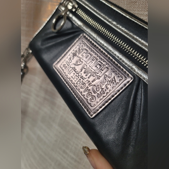 Coach Poppy Leather Rocker Slim Wallet EUC - Picture 6 of 14